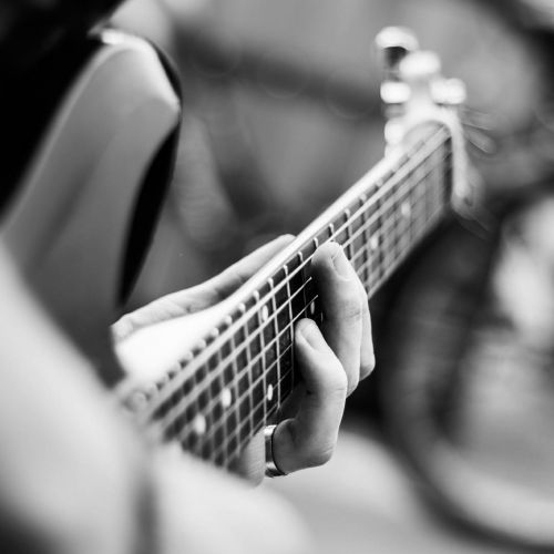 GUITARROOM M